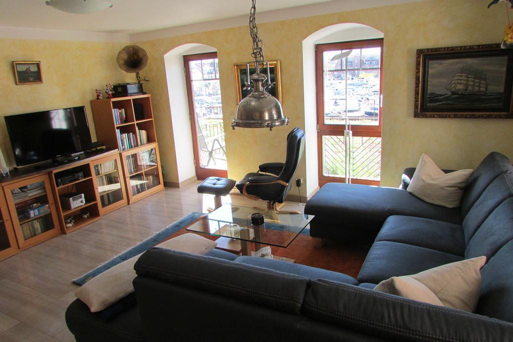 Ferienwohnung Reinersmann Waren  Bagian luar foto